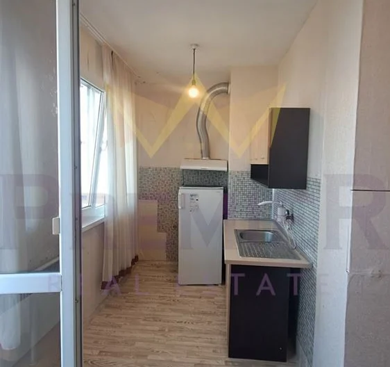Продава 3-стаен панелен апартамент кв. Младост Варна -  - снимка 3 - Имоти Премиер