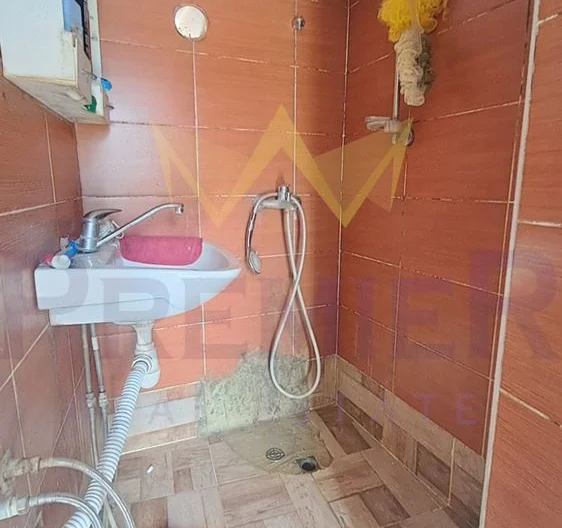 Продава два етажа от къща Аспарухово гр. Варна - - снимка 16 - Имоти Премиер