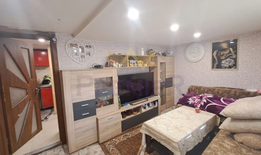 Продава два етажа от къща Аспарухово гр. Варна - - снимка 8 - Имоти Премиер