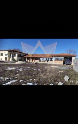 ПРОДАВА КЪЩА ДО ГР.КАРНОБАТ -  - снимка 1 - Имоти Премиер