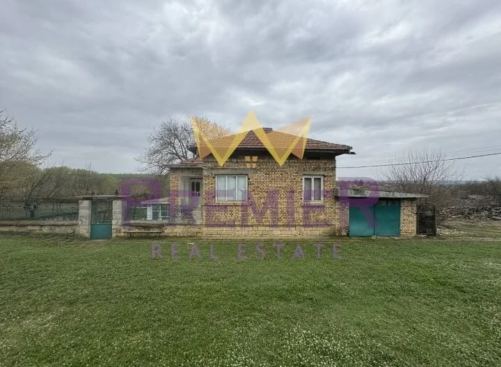 Продава Къща с. Есенница област Варна до парк 10 декара -  - снимка 1 - Имоти Премиер