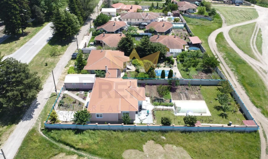 Продава къща с. Соколово, обл. Добрич - - снимка 15 - Имоти Премиер