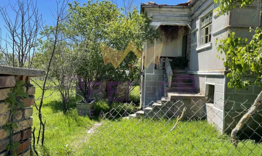 Продава къща в село Аврен - - снимка 2 - Имоти Премиер