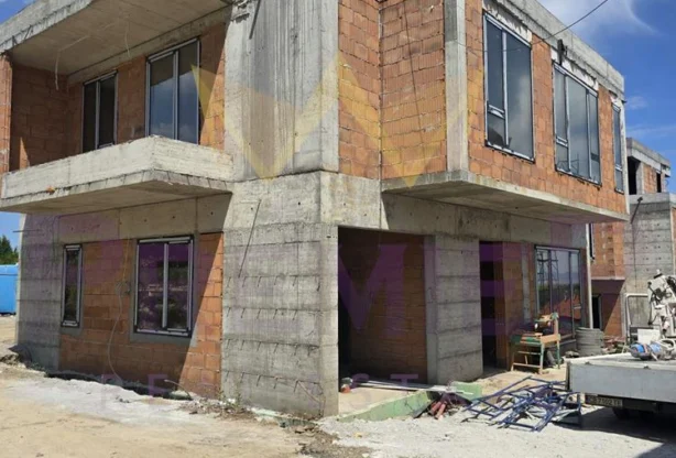 Агенция за недвижими имоти - Имоти Премиер - имот - 1064148, Цена: 800000 EUR