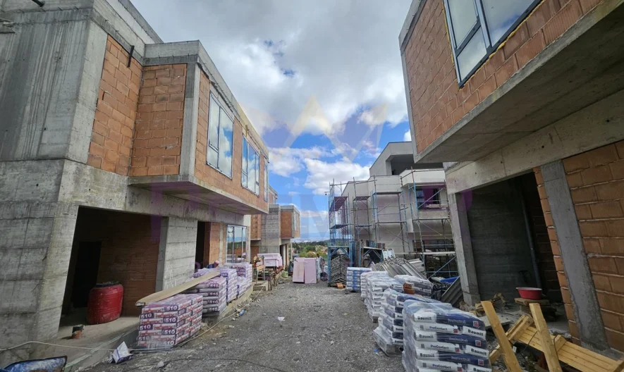 Продава Нова Триетажна Къща с Гараж  в Банкя -  - снимка 15 - Имоти Премиер