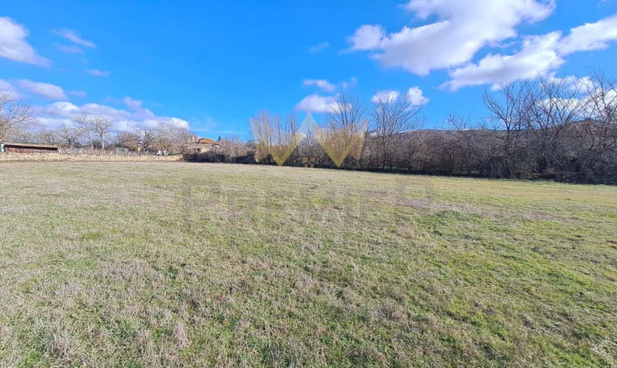 Продава парцел с. Петров дол Област Варна -  - снимка 4 - Имоти Премиер