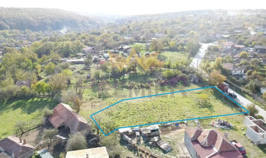 Продава парцел село Горен Чифлик област Варна -  - снимка 1 - Имоти Премиер