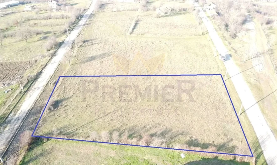 Продава Парцел село Гроздьово област Варна - - снимка 1 - Имоти Премиер