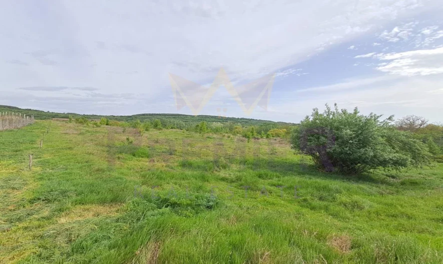 Продава парцел село Осеново с одобрен проект. - - снимка 1 - Имоти Премиер