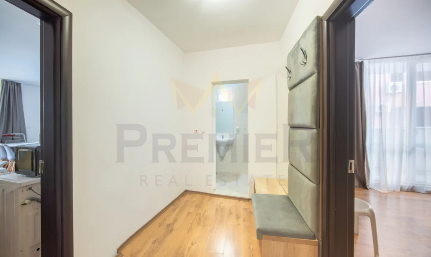 Продава просторен двустаен в гр. Поморие -  - снимка 1 - Имоти Премиер