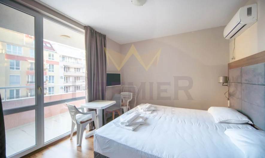 Продава просторен двустаен в гр. Поморие -  - снимка 11 - Имоти Премиер