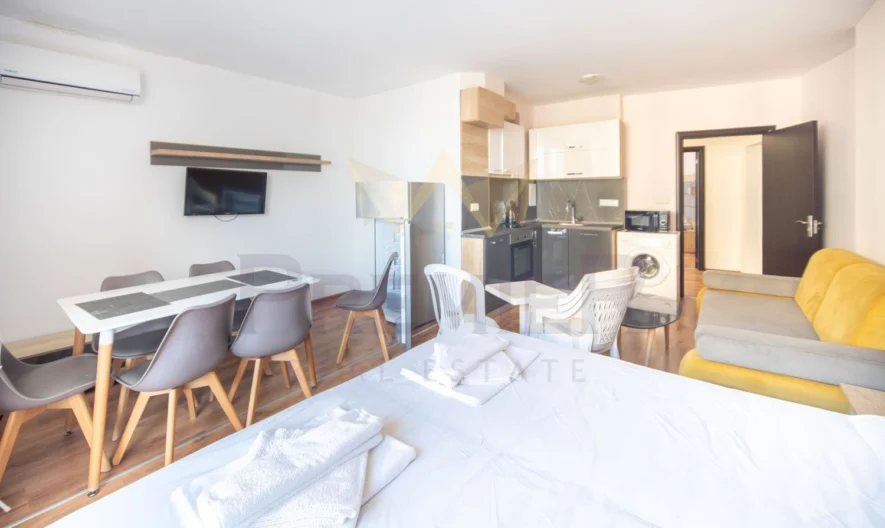 Продава просторен двустаен в гр. Поморие -  - снимка 6 - Имоти Премиер