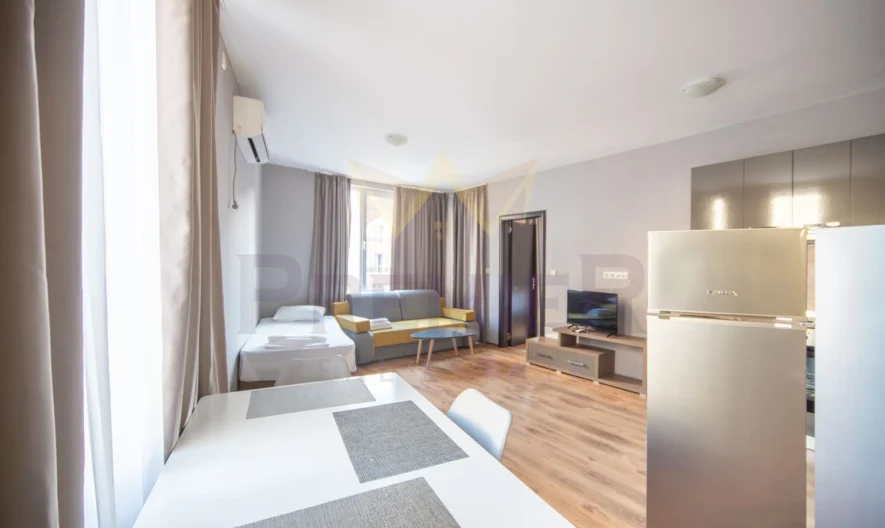 Продава просторен двустаен в гр. Поморие -  - снимка 7 - Имоти Премиер