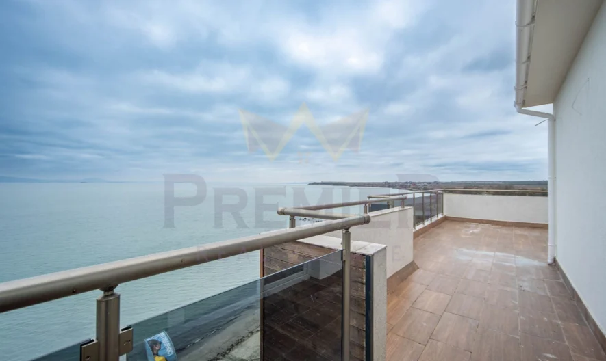 Продава просторен тристаен с уникална морска гледка в Поморие -  - снимка 1 - Имоти Премиер