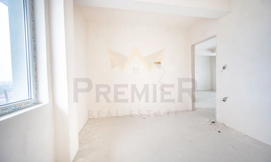 Продава се просторен тристаен апартамент в гр. Балчик -  - снимка 4 - Имоти Премиер