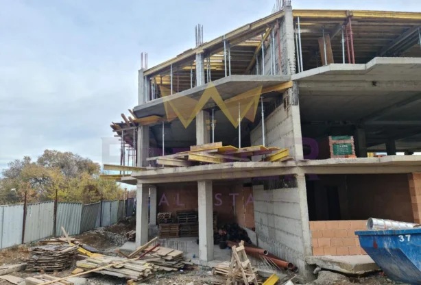 Агенция за недвижими имоти - Имоти Премиер - имот - 983647, Цена: 165880 EUR