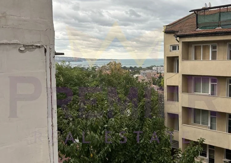 Продавам двустаен апартамент в аспарухово - - снимка 1 - Имоти Премиер