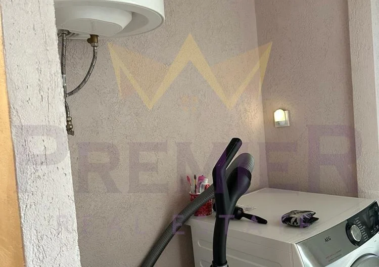 Продавам двустаен апартамент във Възраждане 3 - - снимка 3 - Имоти Премиер