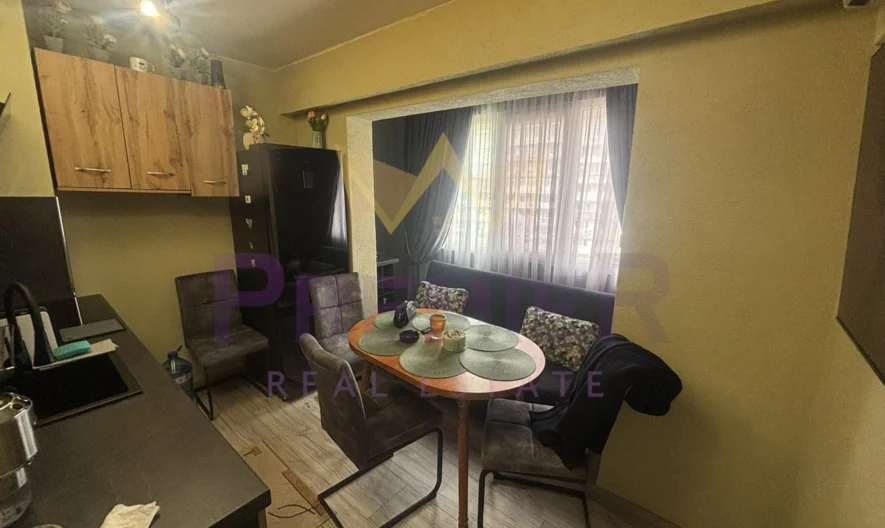 Продавам двустаен апартамент във Възраждане 3 -  - снимка 3 - Имоти Премиер