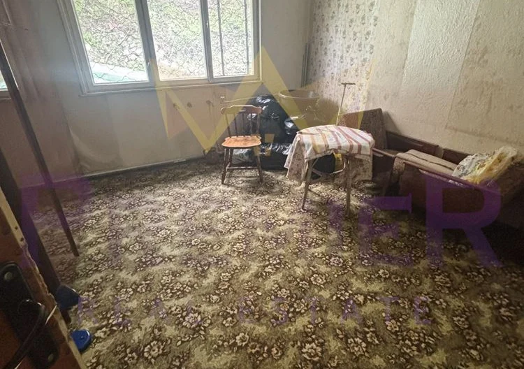 Продавам етаж от къща в кв Аспарухово -  - снимка 17 - Имоти Премиер