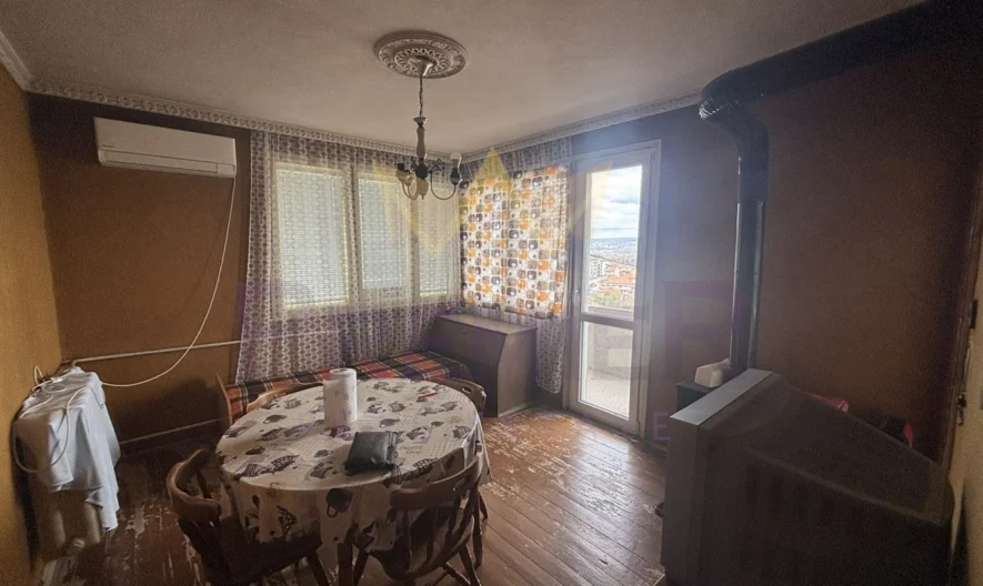 Продавам етаж от къща в кв Аспарухово -  - снимка 18 - Имоти Премиер