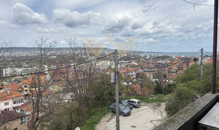 Продавам етаж от къща в кв Аспарухово -  - снимка 8 - Имоти Премиер