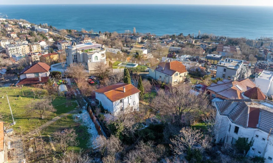 Продавам къща в Бриз -  - снимка 10 - Имоти Премиер