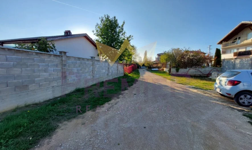 Продавам къща в м-т Прибой -  - снимка 11 - Имоти Премиер