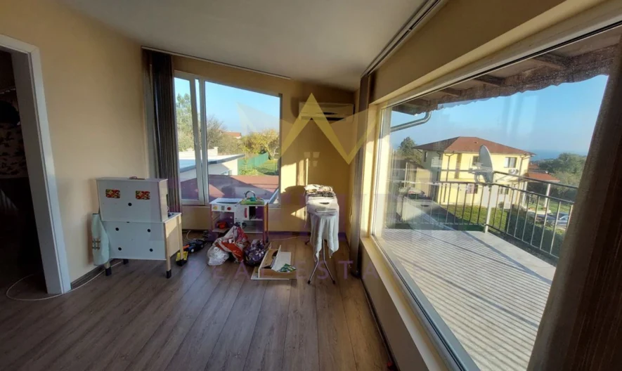 Продавам къща в м-т Прибой -  - снимка 7 - Имоти Премиер