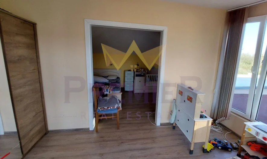 Продавам къща в м-т Прибой -  - снимка 8 - Имоти Премиер