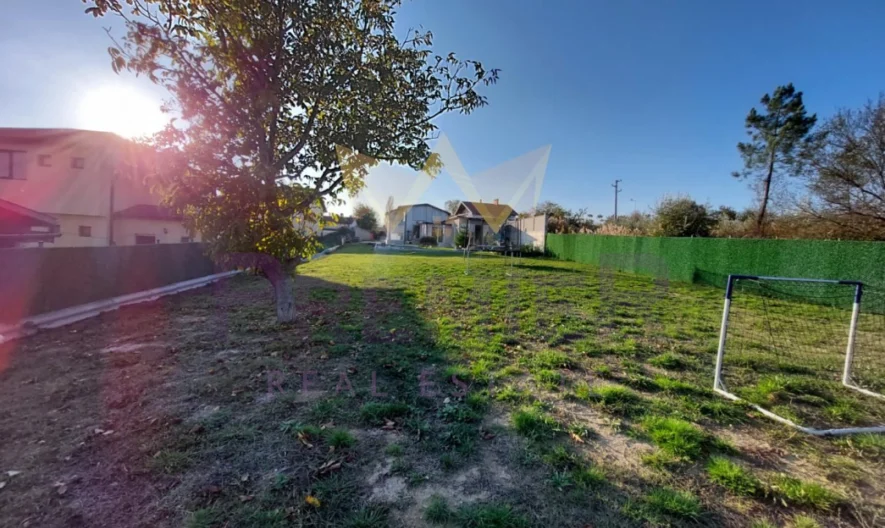 Продавам къща в м-т Прибой -  - снимка 8 - Имоти Премиер