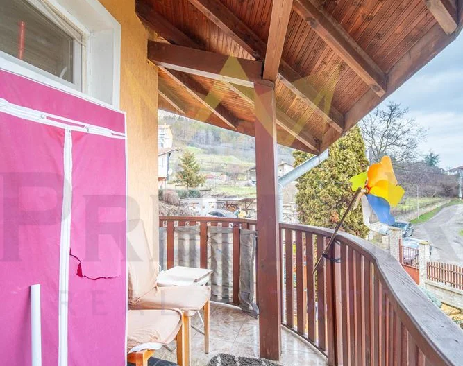 Продавам къща в село Рогачево - - снимка 16 - Имоти Премиер