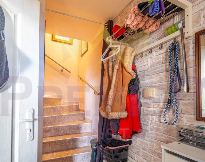 Продавам къща в село Рогачево - - снимка 8 - Имоти Премиер