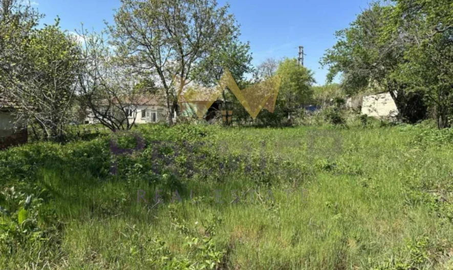 Продавам къща за ремонт в гр. Бяла -  - снимка 3 - Имоти Премиер