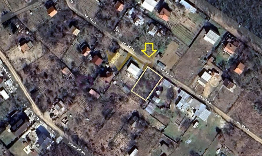 Продавам парцел  с ток и вода на Боровец Юг -  - снимка 1 - Имоти Премиер