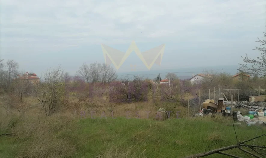 продавам парцел в м-с Прибой - - снимка 1 - Имоти Премиер