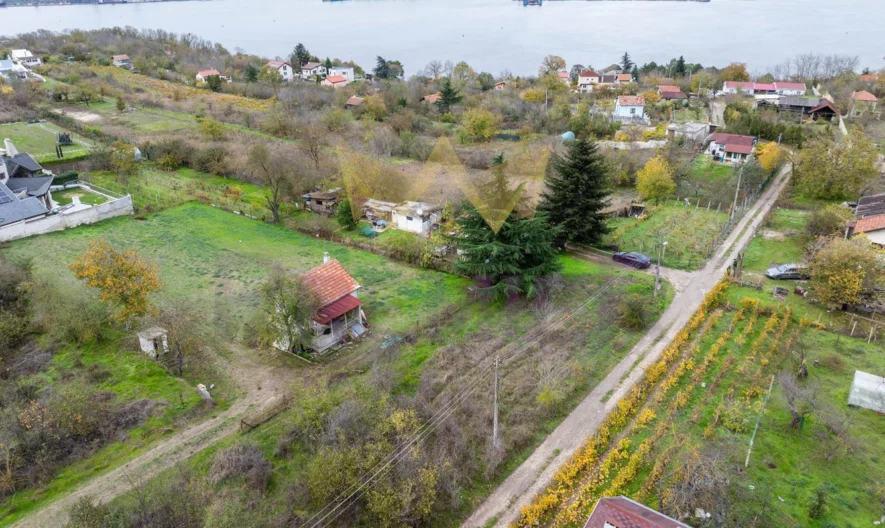 Продавам парцел в м-т Лазур -  - снимка 11 - Имоти Премиер