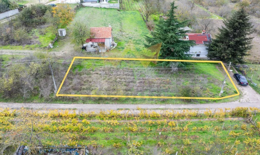 Продавам парцел в м-т Лазур - - снимка 12 - Имоти Премиер