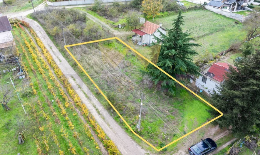 Продавам парцел в м-т Лазур - - снимка 13 - Имоти Премиер