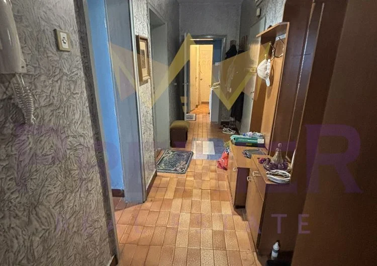 Продавам тристаен апартамент на Нептун -  - снимка 8 - Имоти Премиер