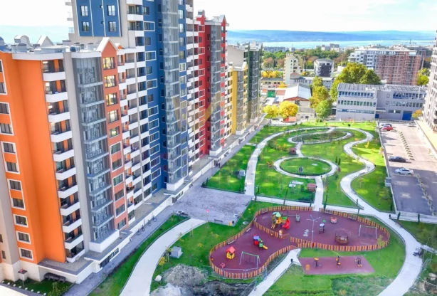 Агенция за недвижими имоти - Имоти Премиер - имот - 1085218, Цена: 220000 EUR