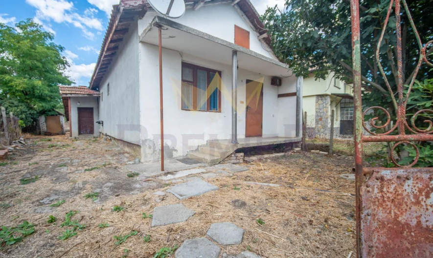 ПРОДАВАТ СЕ ДВЕ КЪЩИ В С.ЛИВАДА -  - снимка 22 - Имоти Премиер