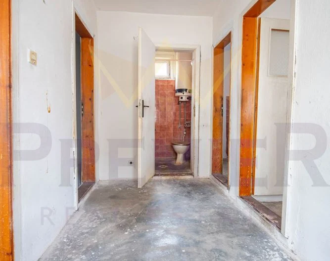 ПРОДАВАТ СЕ ДВЕ КЪЩИ В С.ЛИВАДА -  - снимка 25 - Имоти Премиер