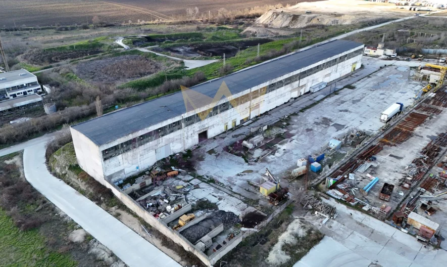 Промишлен парцел със склад в обл.Варна, с.Тополи - - снимка 4 - Имоти Премиер