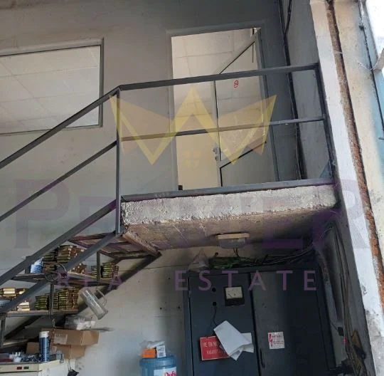 Промишлена сграда / Склад – действащ автосервиз -  - снимка 4 - Имоти Премиер