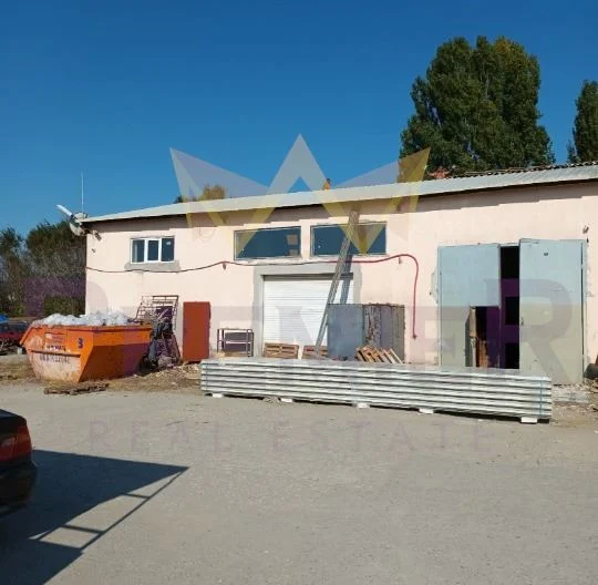 Промишлена сграда / Склад – действащ автосервиз -  - снимка 8 - Имоти Премиер