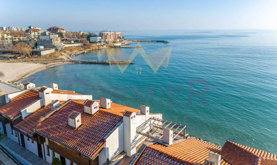 Просторен 3-стаен апартамент на две нива на първа линия в к.к. Бялата Лагуна (местност Икантълъка) – гр. Балчик, обл. Добрич. - - снимка 16 - Имоти Премиер