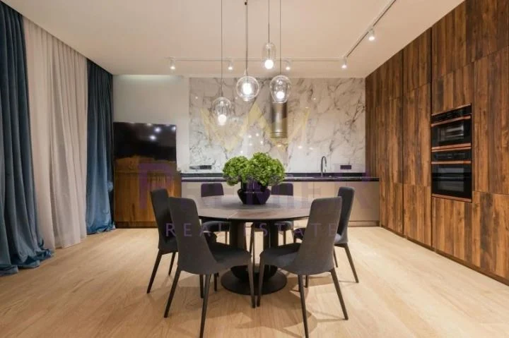 просторен 4-стаен с морска панорама -  - снимка 1 - Имоти Премиер