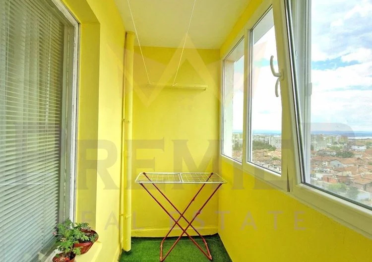 Просторен 5-стаен апартамент с 3 тераси, гледка към залива и топ локация до Lidl - - снимка 5 - Имоти Премиер