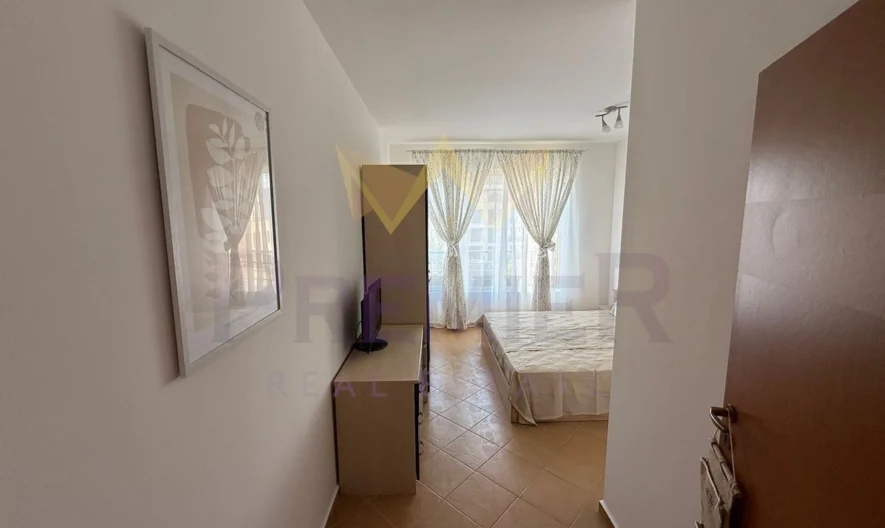 Просторен апартамент в жилищна сграда без такса поддръжка – Акт 16 -  - снимка 9 - Имоти Премиер